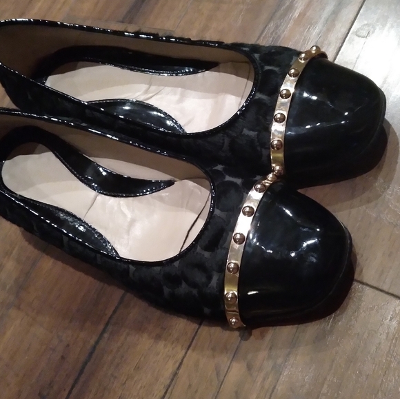 Napoleoni‎ Patent and Calf Hair Polka Dot Heels - Picture 4 of 7